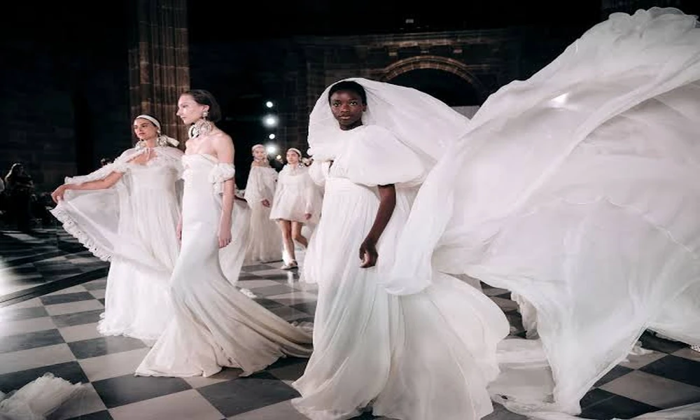 Destination Wedding Dresses: Everything Brides Should Know Before Choosing the Perfect Gown